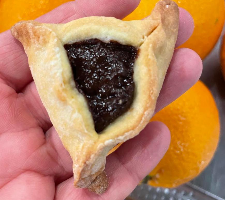 Hamantasz upieczony na warsztatach kulinarnych dla dzieci w Muzeum POLIN.